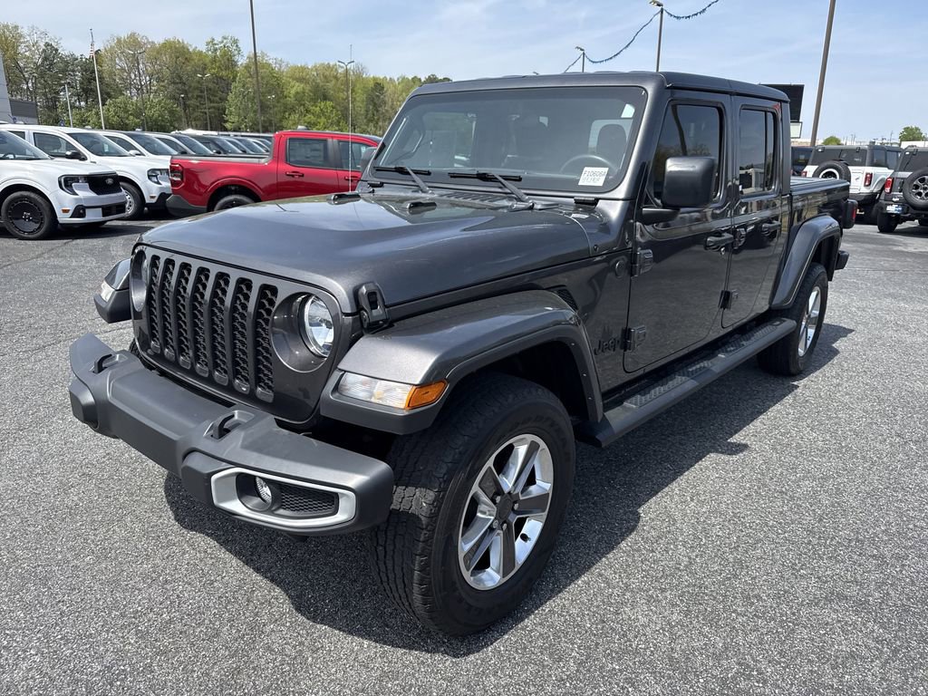 Used 2022 Jeep Gladiator Sport image 3