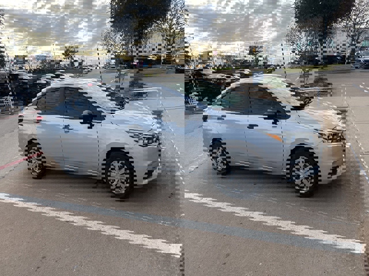 Certified 2020 Nissan Versa S image 5