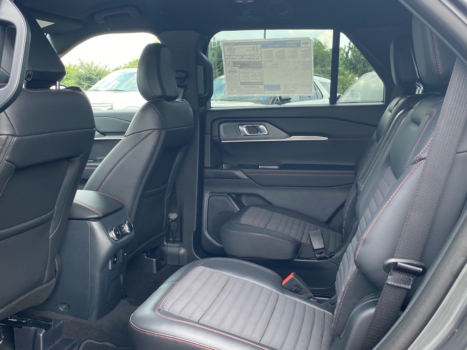 New 2026 Ford Explorer ST-Line AWD/4WD image 15