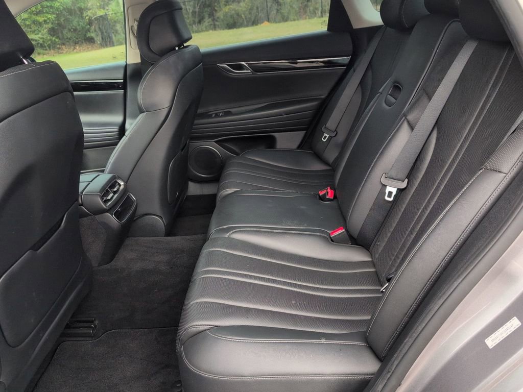 Used 2023 Genesis G80 2.5T image 28