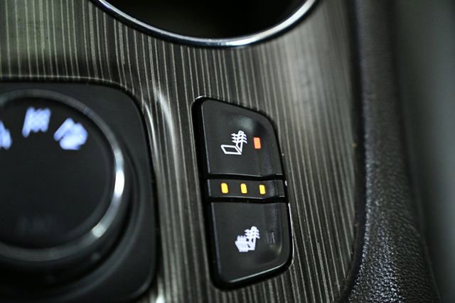 Used 2023 GMC Acadia SLT image 27