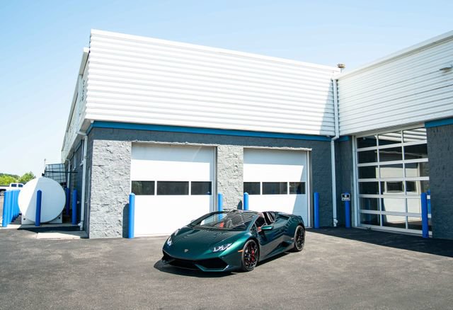 Used 2016 Lamborghini Huracan LP 610-4 AWD/4WD image 30