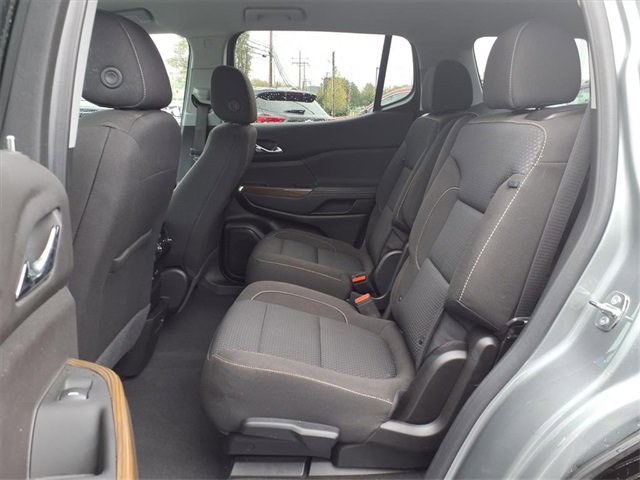 Used 2023 GMC Acadia SLE w/ Driver Convenience Package image 24