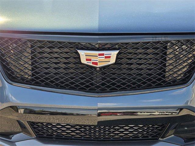 Certified 2025 Cadillac XT4 Sport w/ Cold Weather Package image 9