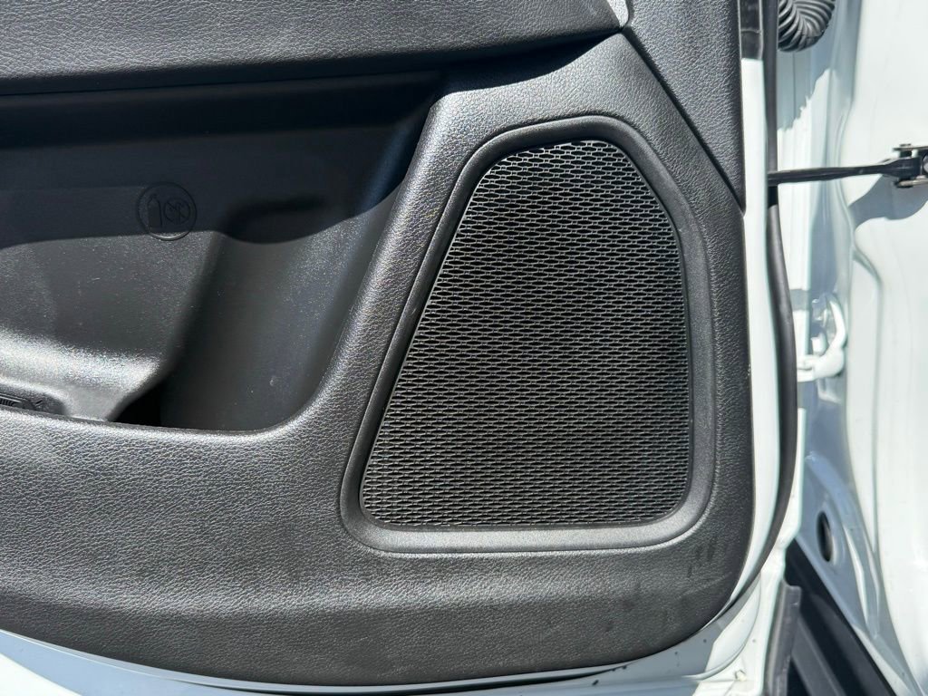 Used 2025 Jeep Compass Latitude image 43