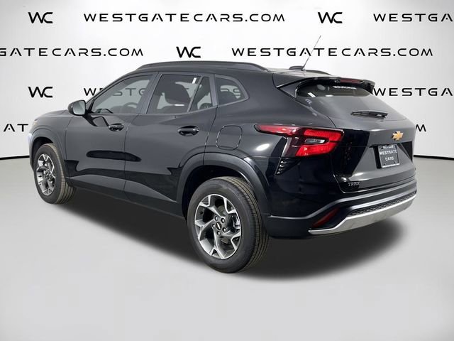 Used 2025 Chevrolet Trax LT w/ LT Convenience Package image 40