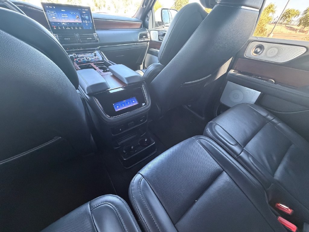 Certified 2023 Lincoln Navigator Reserve AWD/4WD image 31