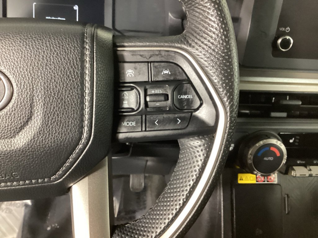Used 2024 Toyota Tacoma SR5 AWD/4WD image 16