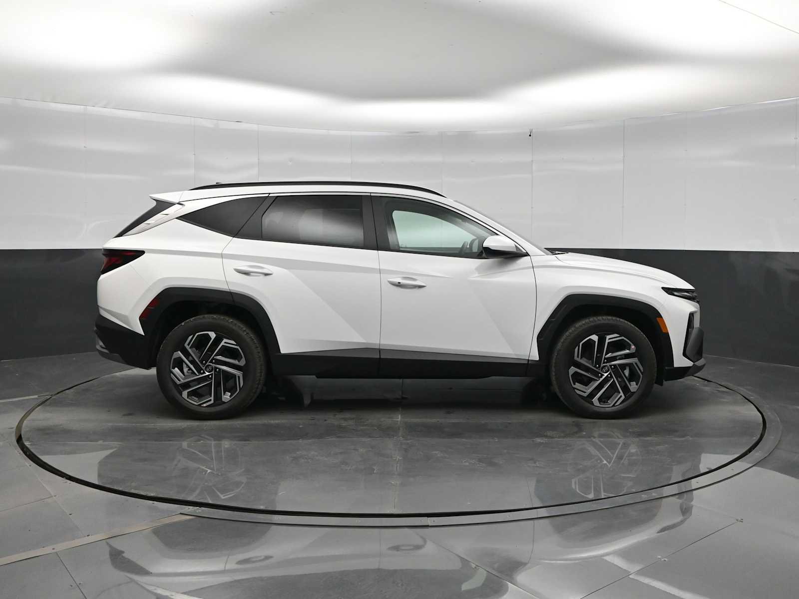 New 2026 Hyundai Tucson SEL Plus AWD/4WD image 9