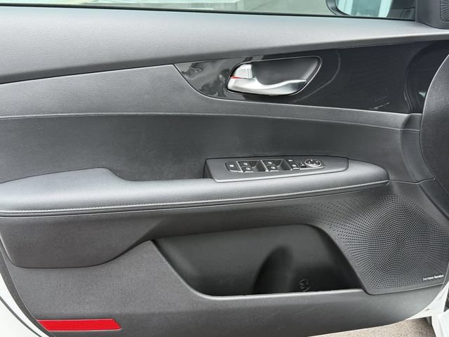 Used 2023 Kia Forte GT-Line w/ GT-Line Premium Package FWD image 11
