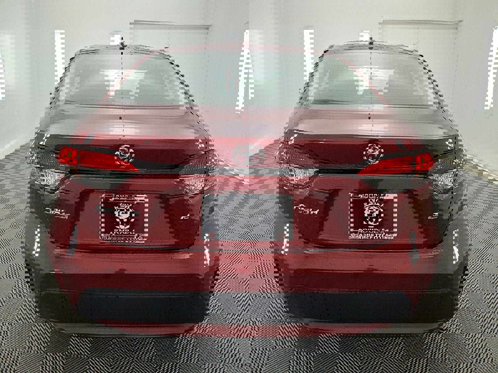 Used 2022 Toyota Corolla LE image 22