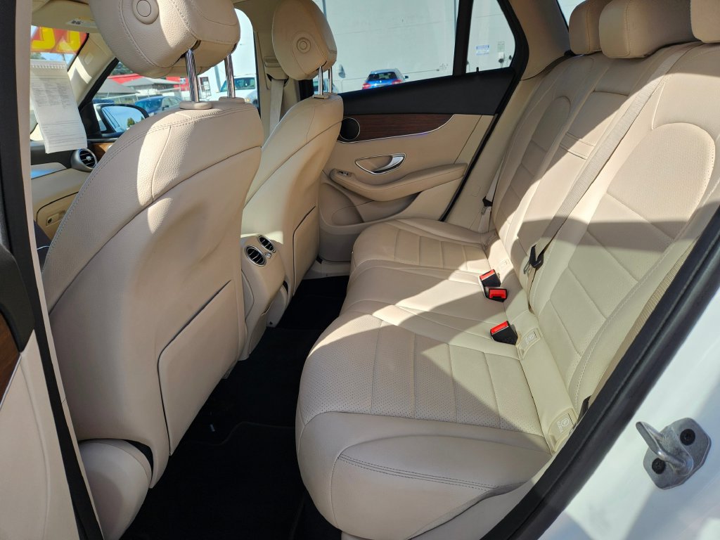 Used 2022 Mercedes-Benz GLC 300 4MATIC image 15