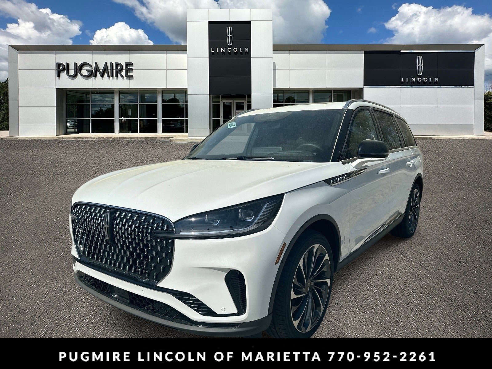 New 2026 Lincoln Aviator Reserve w/ Illumination Package RWD image 3