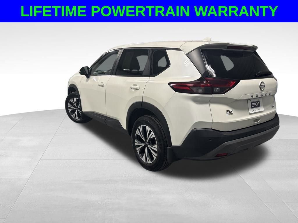 Used 2023 Nissan Rogue SV image 3