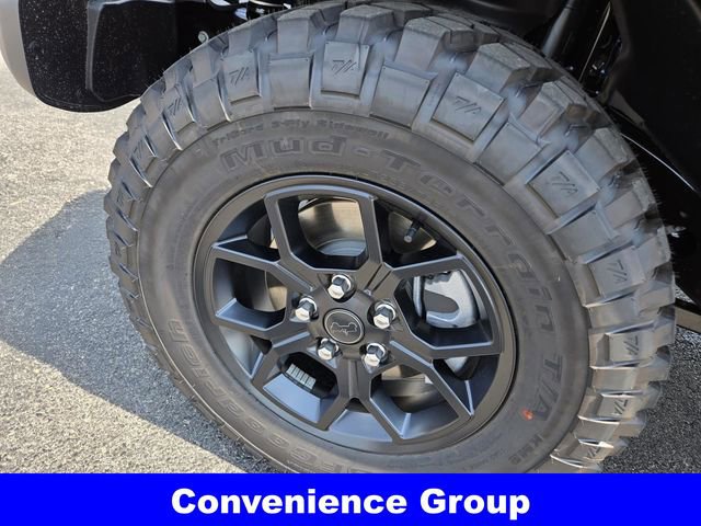 New 2025 Jeep Gladiator Sport image 9