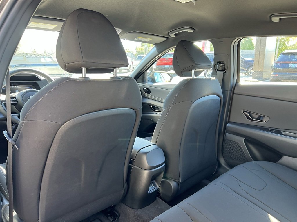 Certified 2025 Hyundai Elantra Sport image 27