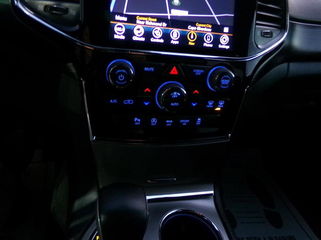 Used 2020 Jeep Grand Cherokee Altitude image 25