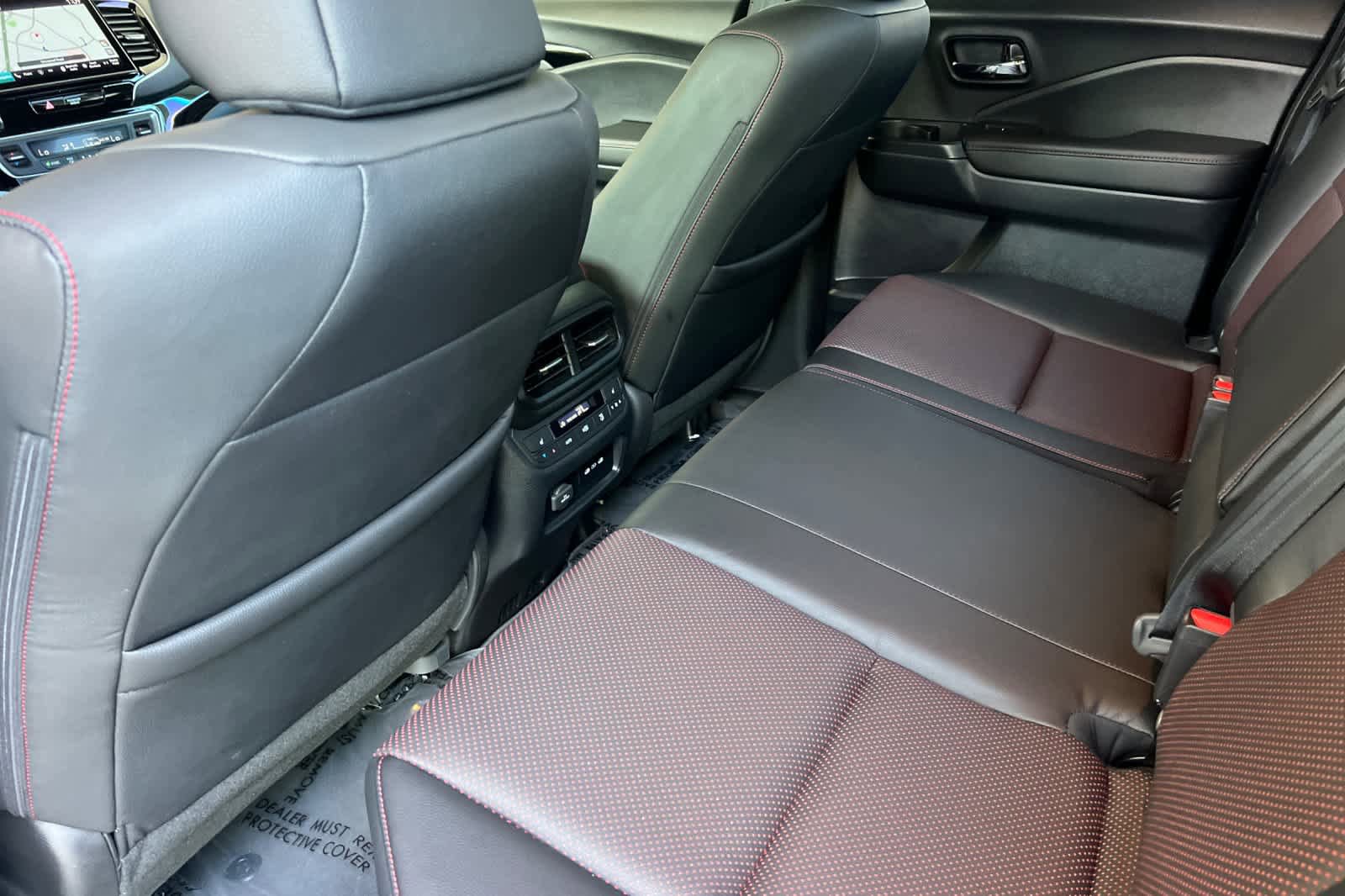 Used 2024 Honda Ridgeline Black Edition image 4
