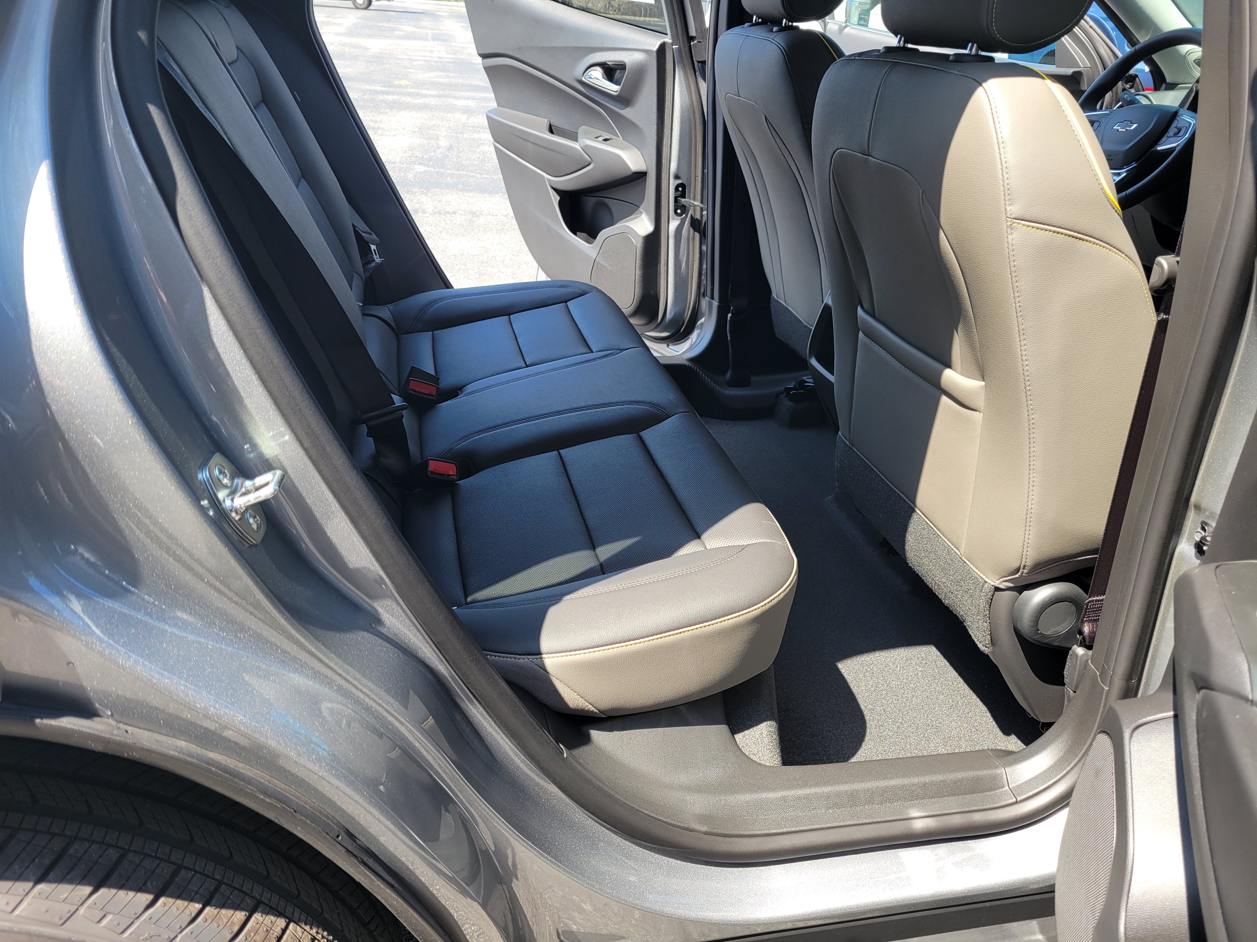 New 2026 Chevrolet Trax ACTIV w/ Driver Confidence Package FWD image 28
