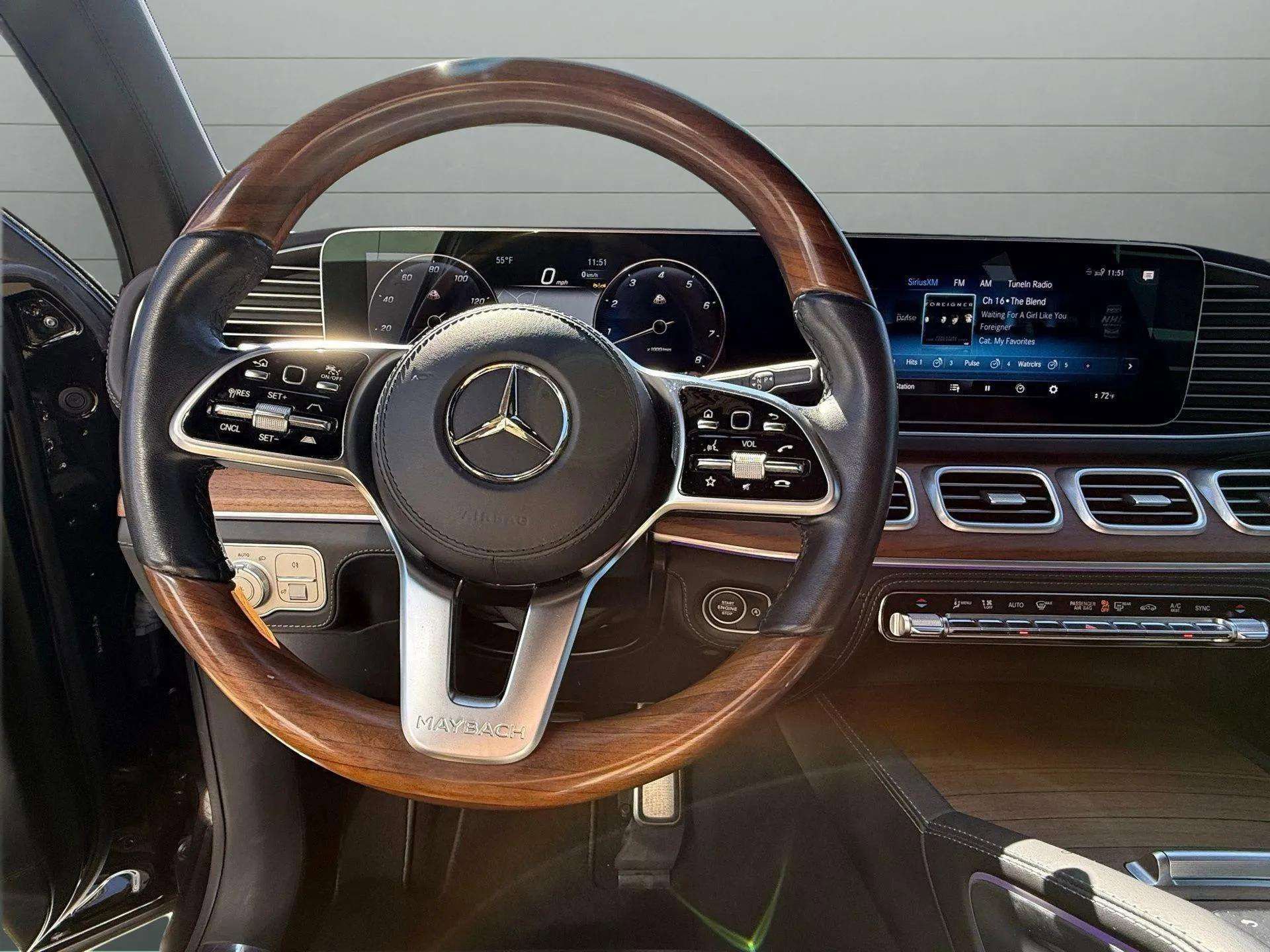 Used 2023 Mercedes-Benz Maybach GLS 600 4MATIC image 37