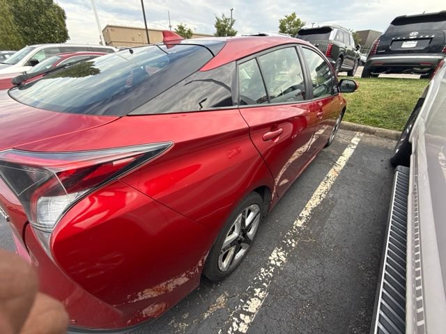 Used 2018 Toyota Prius Three Touring FWD image 4