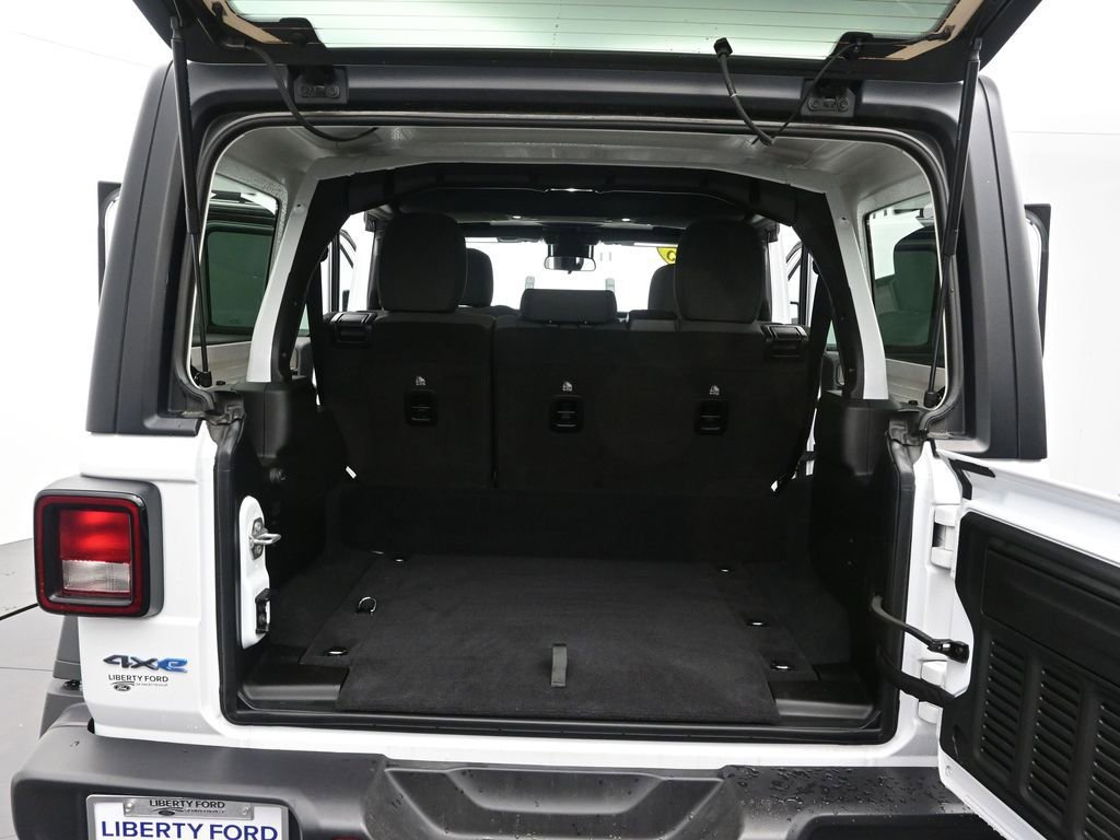 Used 2025 Jeep Wrangler Willys 4xe image 11