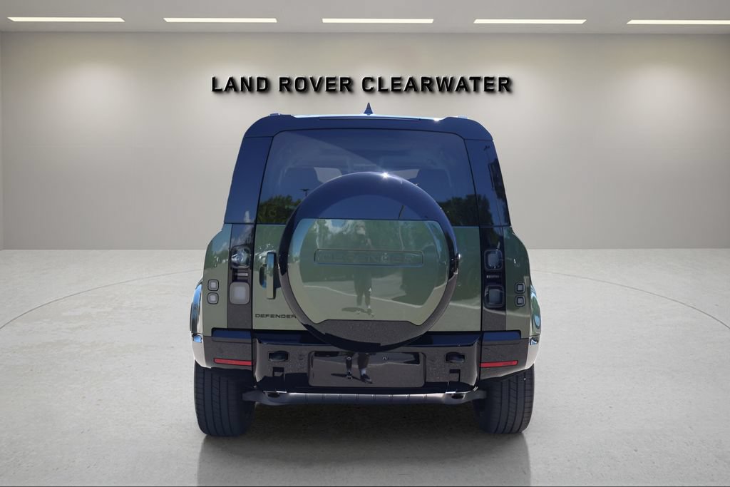 New 2026 Land Rover Defender 110 X-Dynamic SE AWD/4WD image 4