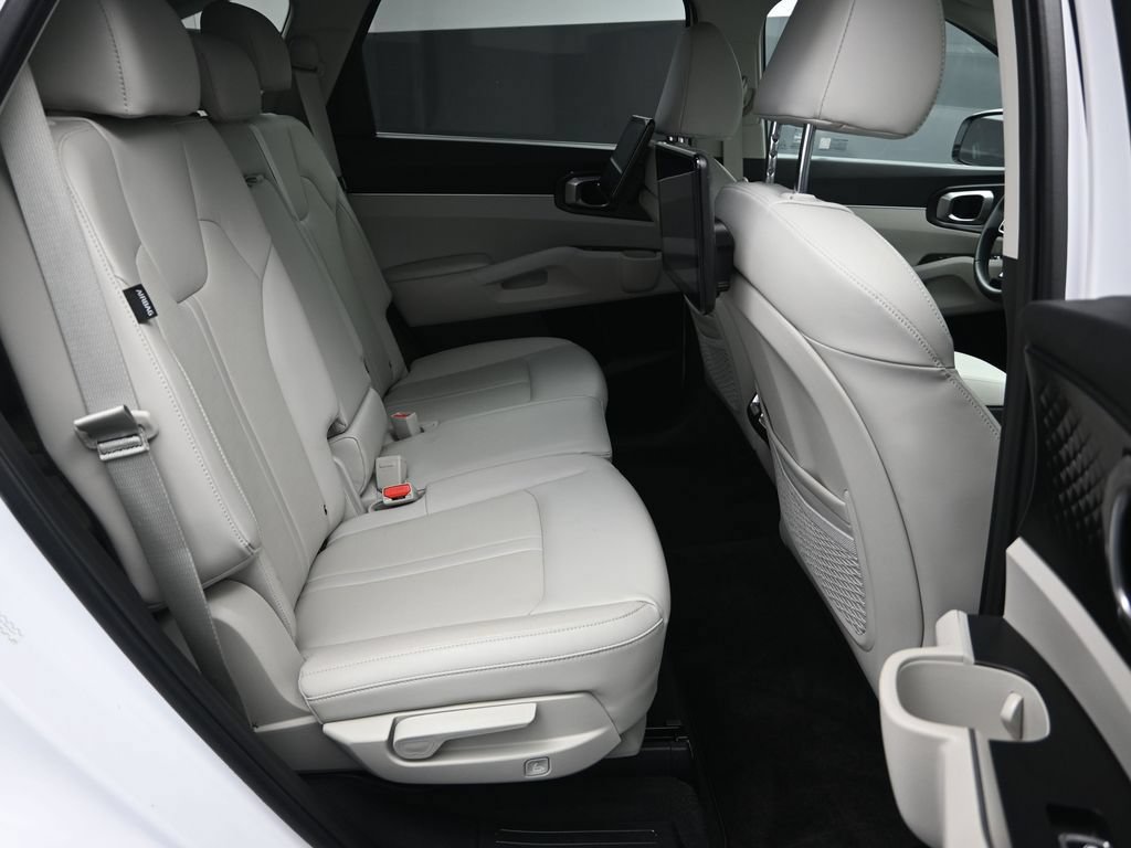 New 2025 Kia Sorento S w/ Panoramic Sunroof Package FWD image 32