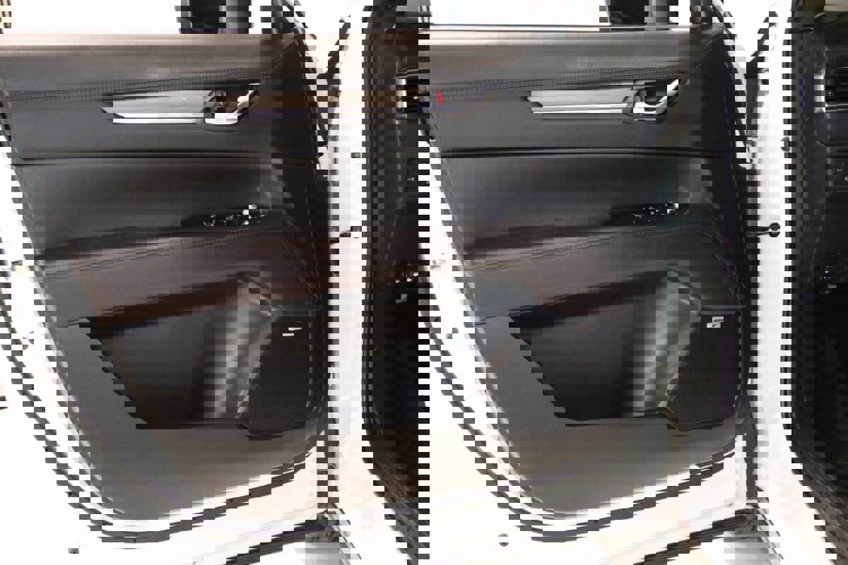 Used 2023 MAZDA CX-5 Signature image 34