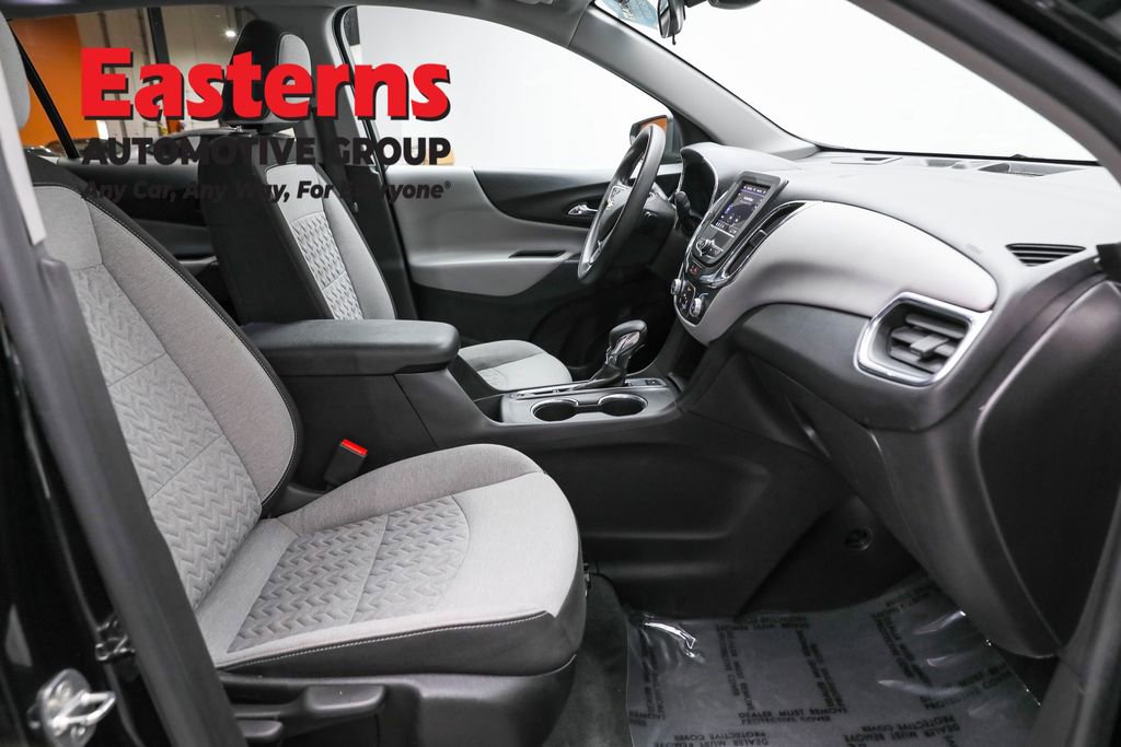 Used 2023 Chevrolet Equinox LT image 24