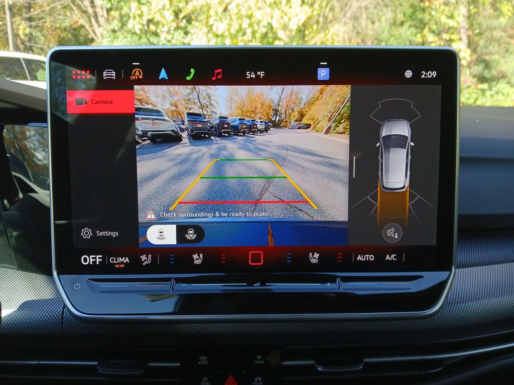 New 2026 Volkswagen GTI SE FWD image 20