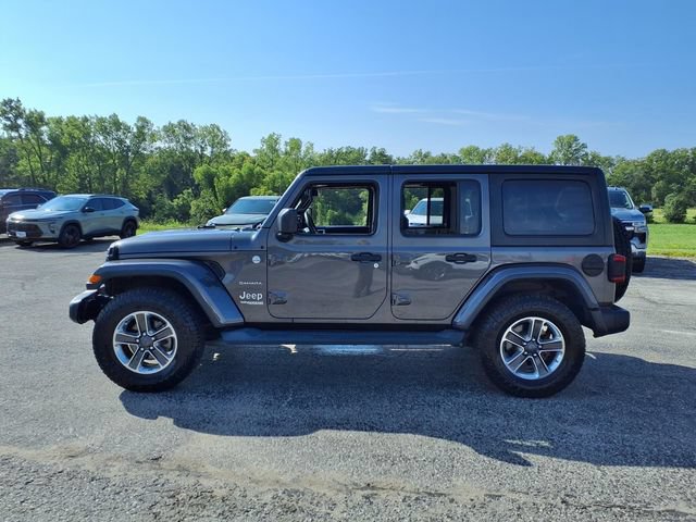 Used 2018 Jeep Wrangler Unlimited Sahara AWD/4WD image 11