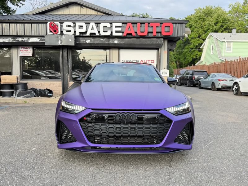 Used 2021 Audi RS 7 Sportback w/ Black Optic Package AWD/4WD image 2