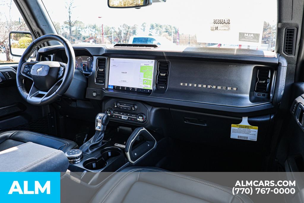 Used 2025 Ford Bronco Badlands image 29