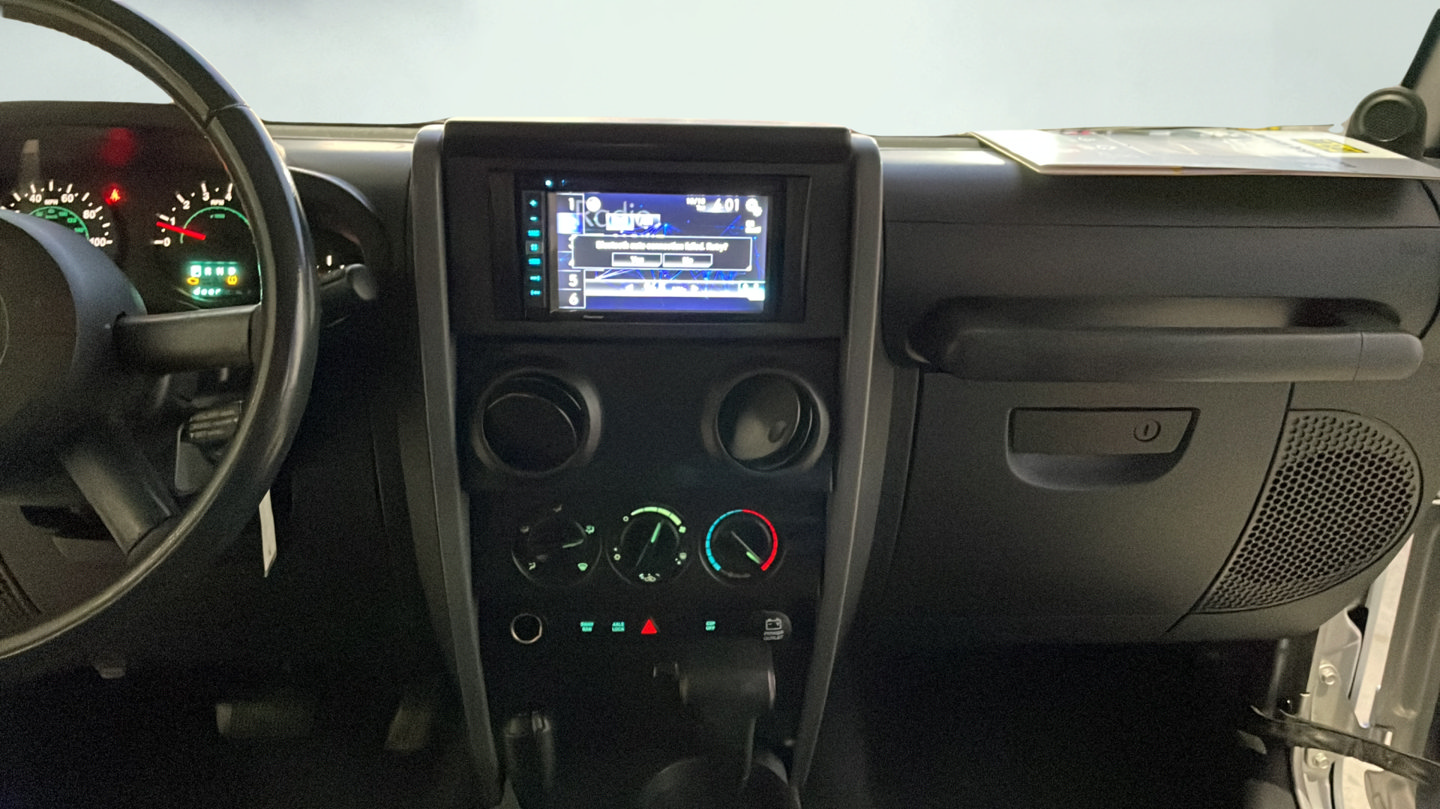 Used 2008 Jeep Wrangler Unlimited X AWD/4WD image 11