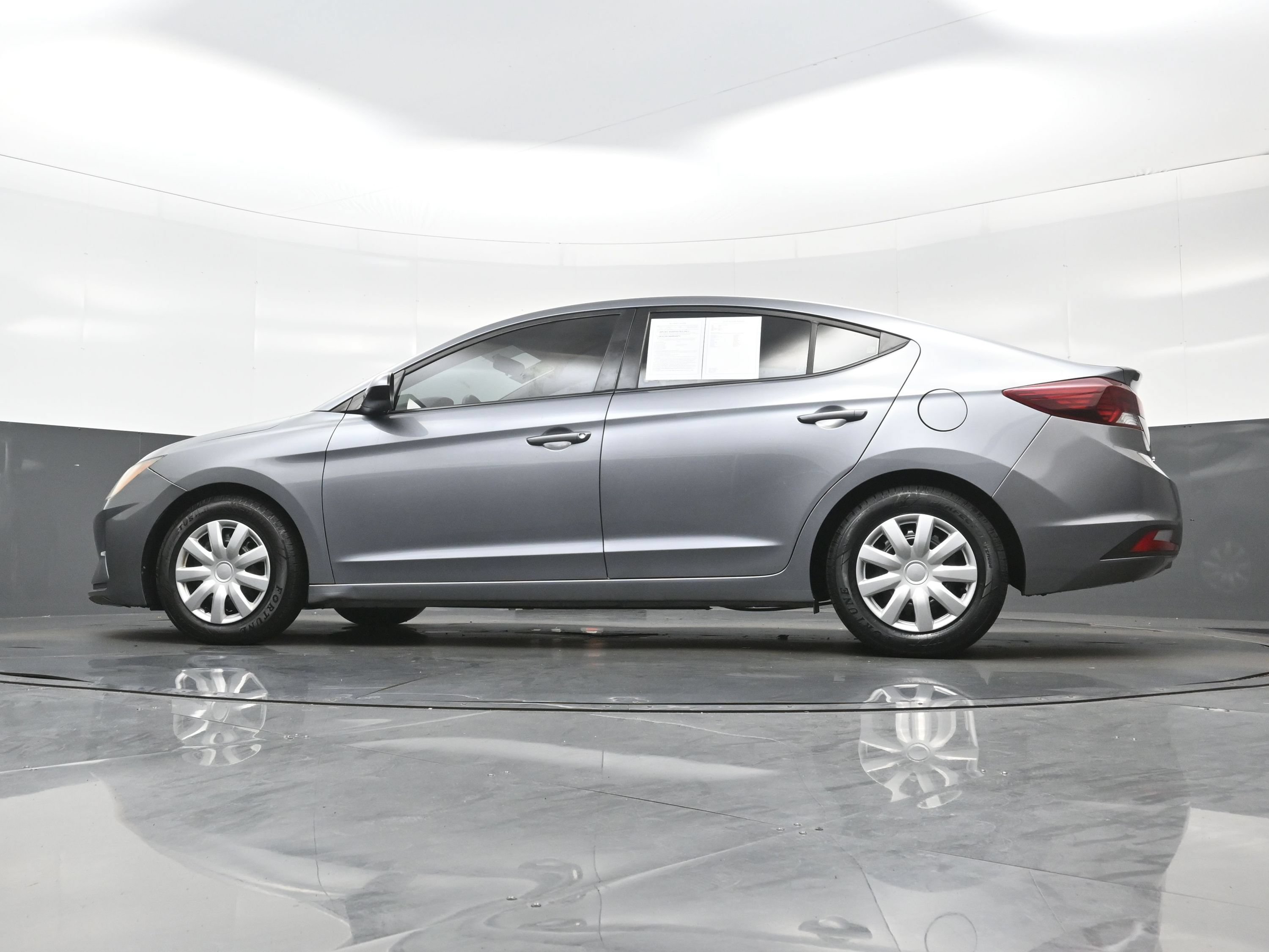 Used 2019 Hyundai Elantra SE w/ Cargo Package FWD image 22
