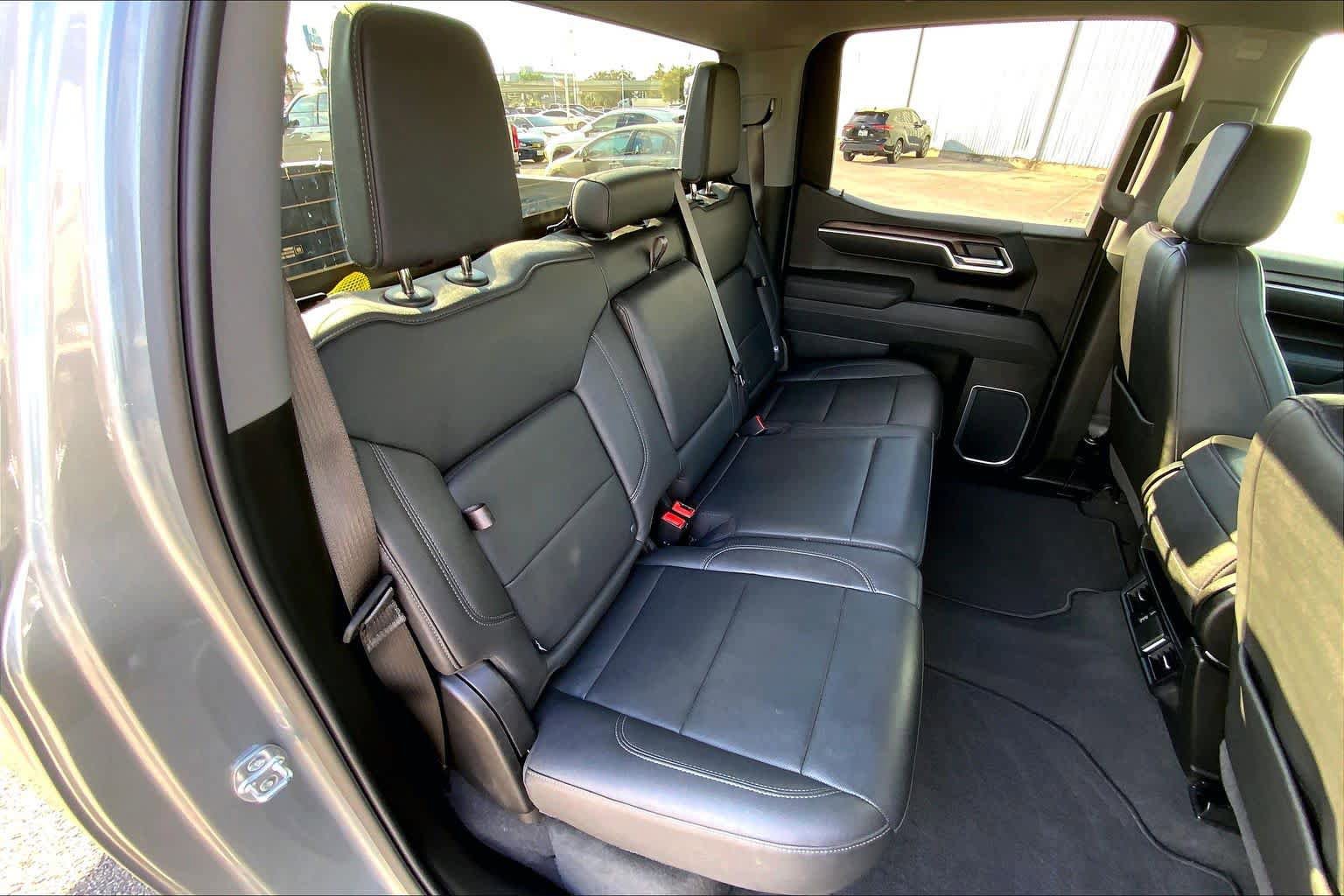 Used 2026 GMC Sierra 1500 SLT AWD/4WD image 20