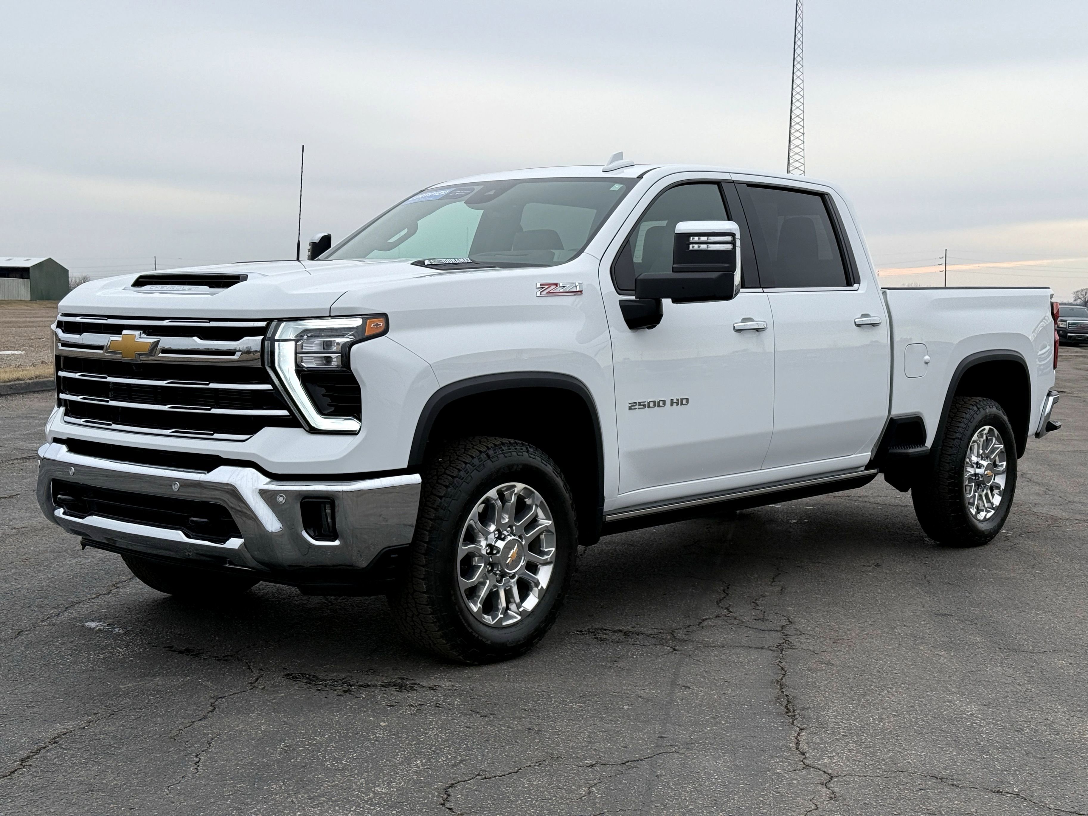 Certified 2025 Chevrolet Silverado 2500 LTZ w/ LTZ Plus Package image 8
