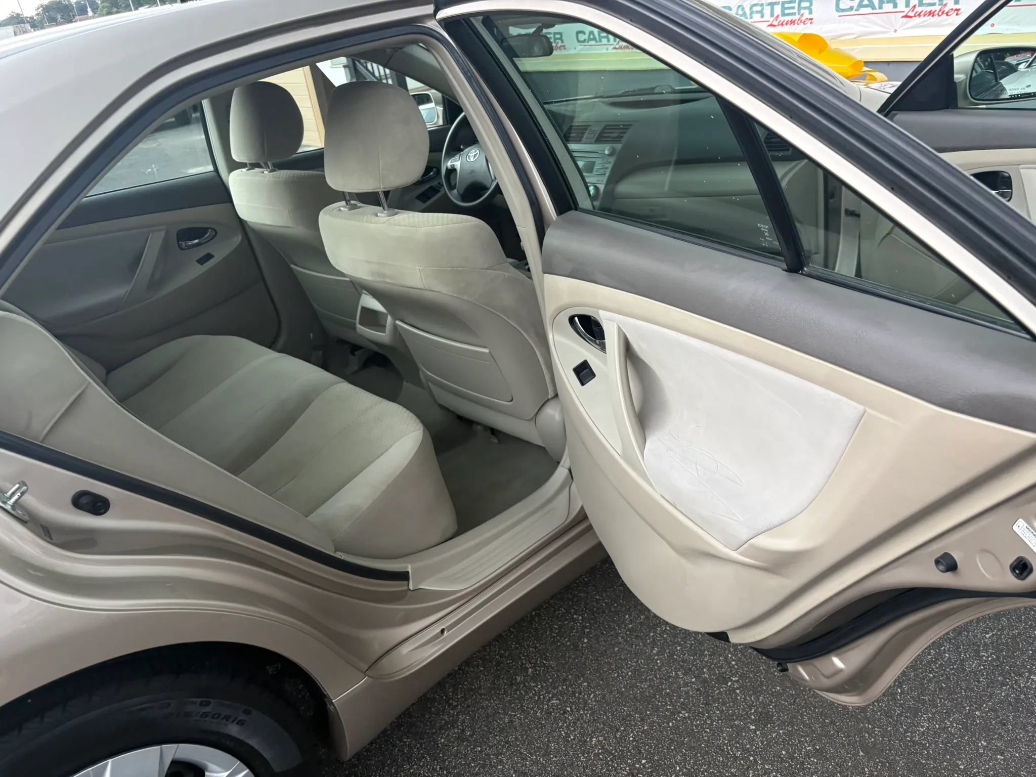 Used 2009 Toyota Camry LE FWD image 11