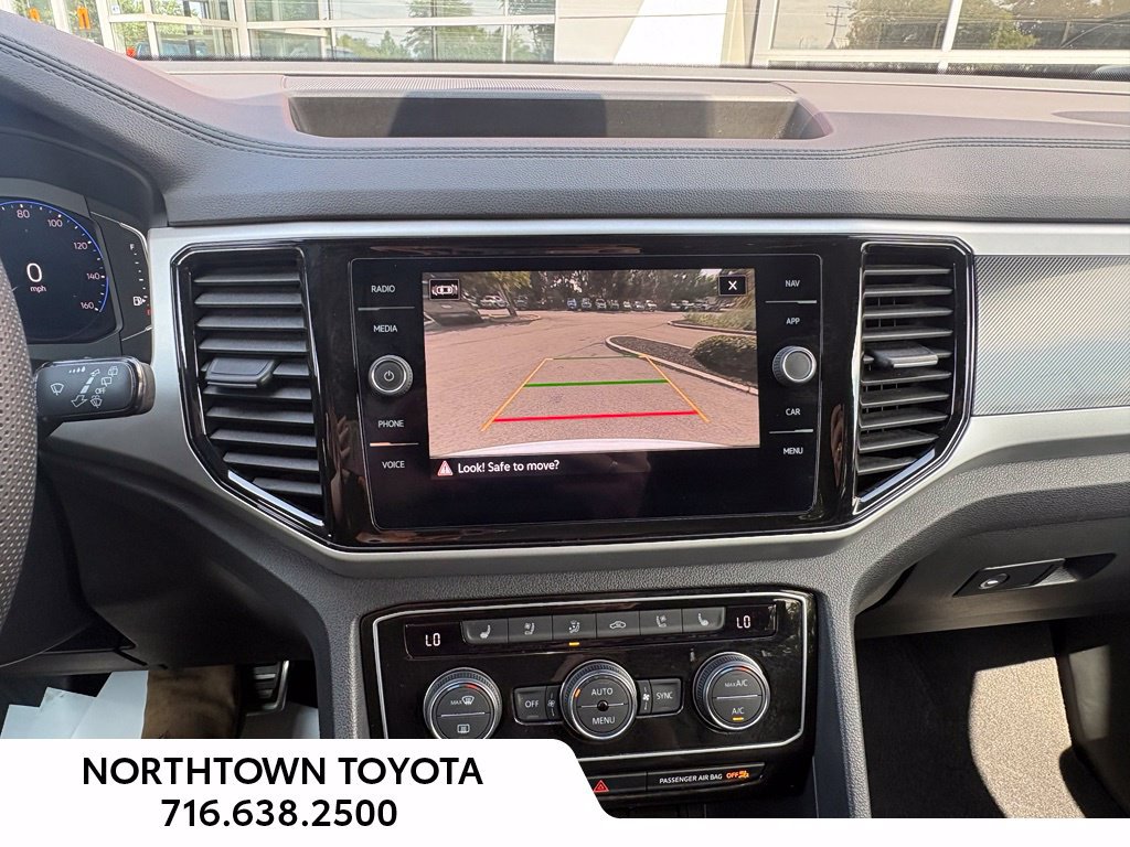 Used 2021 Volkswagen Atlas Cross Sport SEL Premium R-Line AWD/4WD image 2