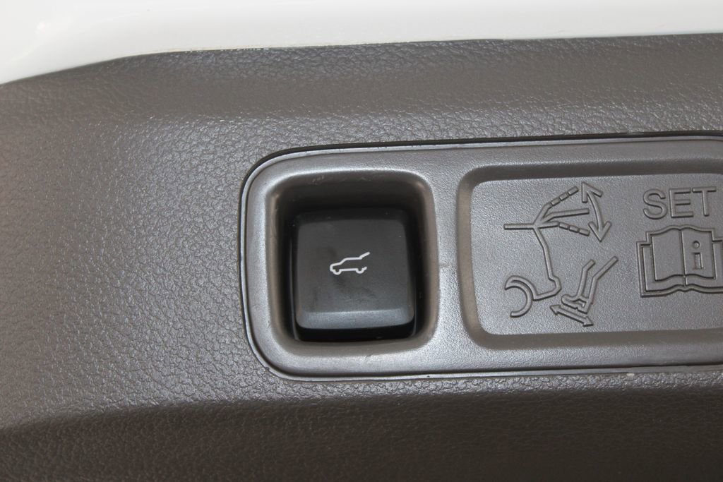 Used 2023 Lincoln Navigator Reserve image 17