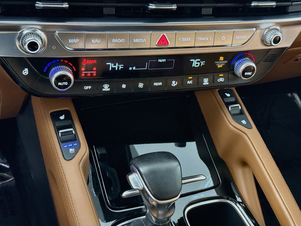 Used 2023 Kia Telluride SX Prestige X-Pro AWD/4WD image 10