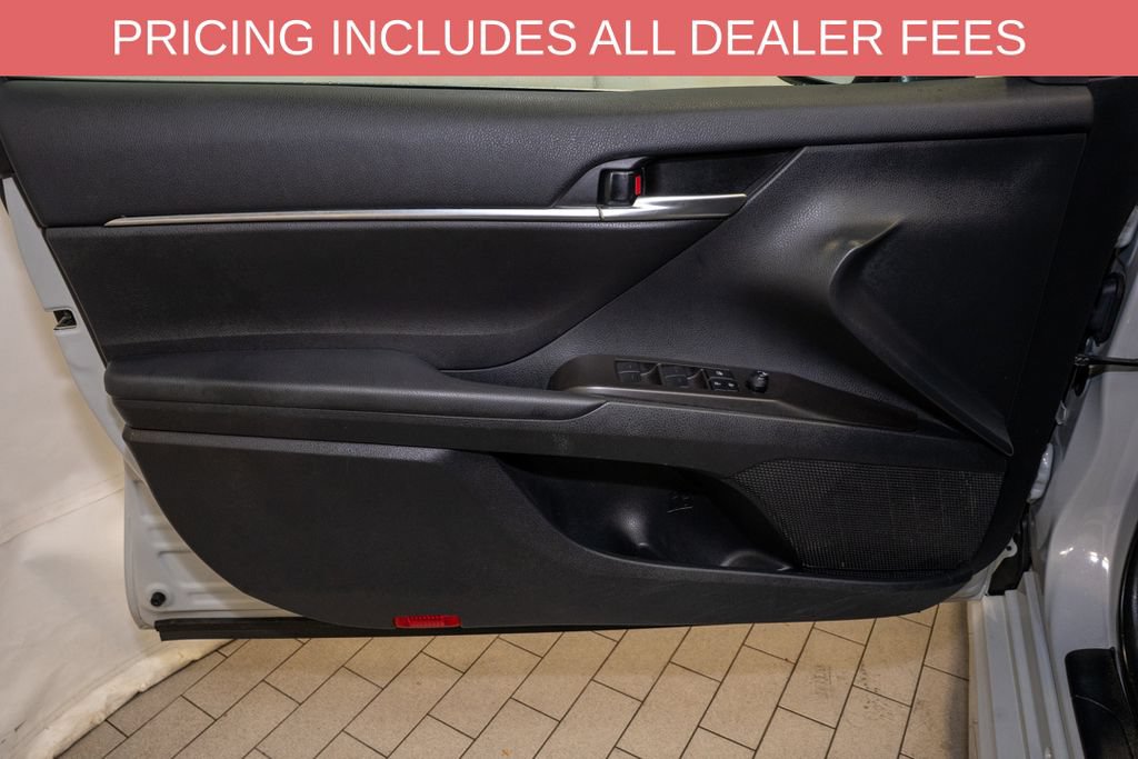 Used 2024 Toyota Camry SE FWD image 10