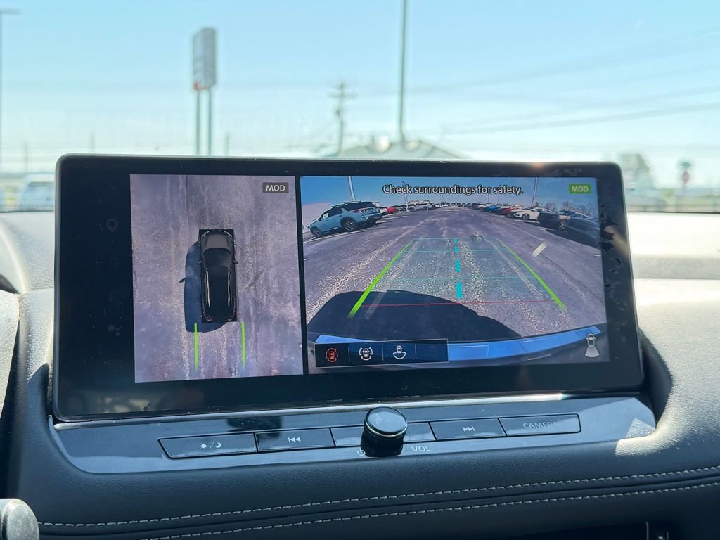 Used 2024 Nissan Rogue SL w/ SL Premium Package image 23