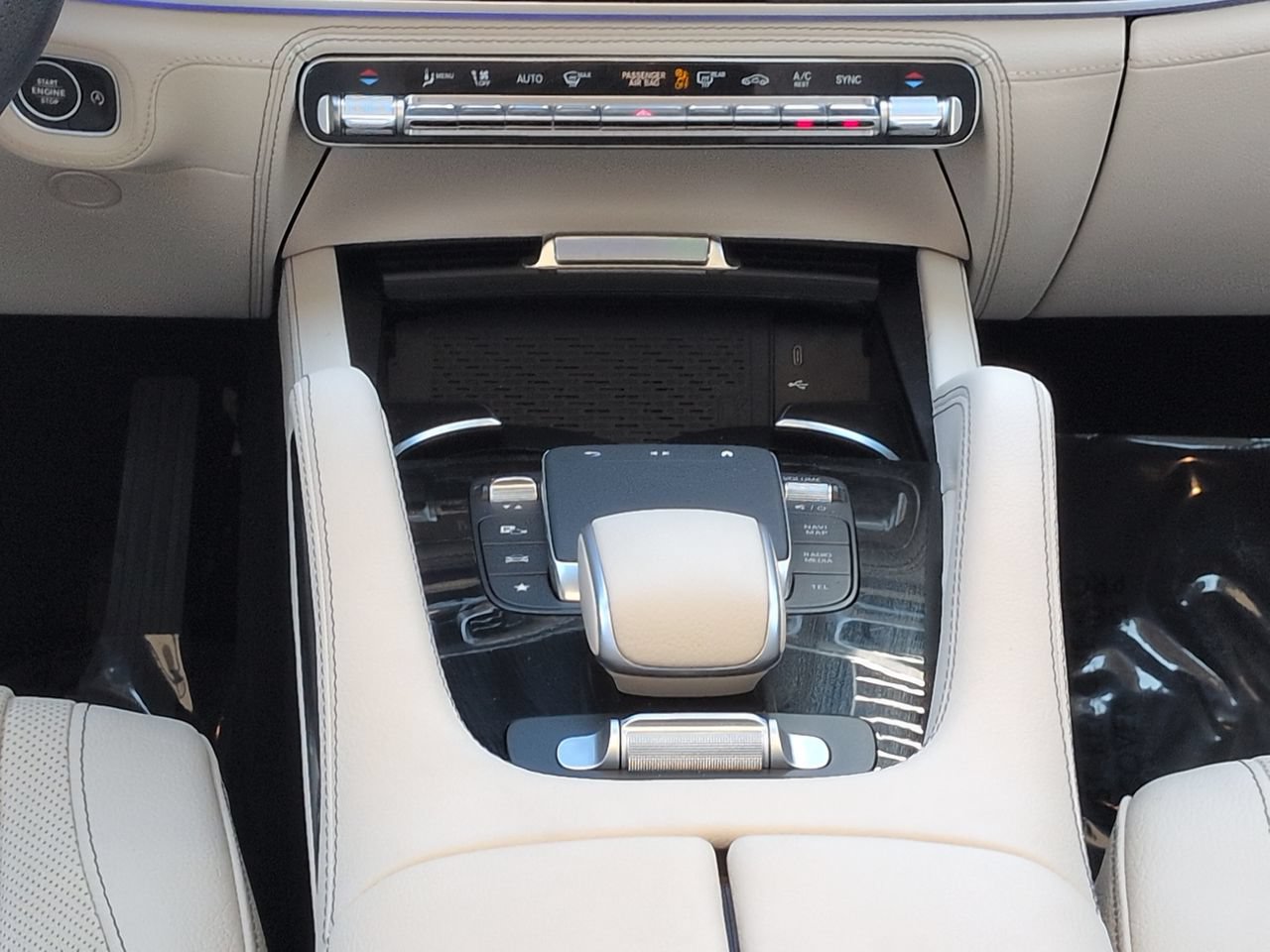 Used 2024 Mercedes-Benz GLS 580 4MATIC image 19