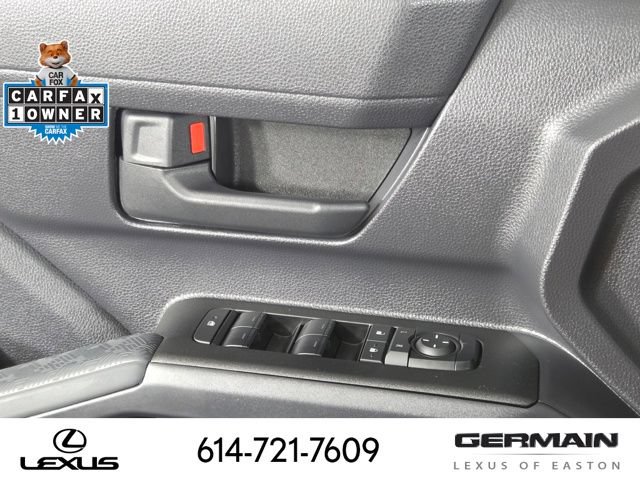 Used 2025 Toyota 4Runner SR5 AWD/4WD image 29