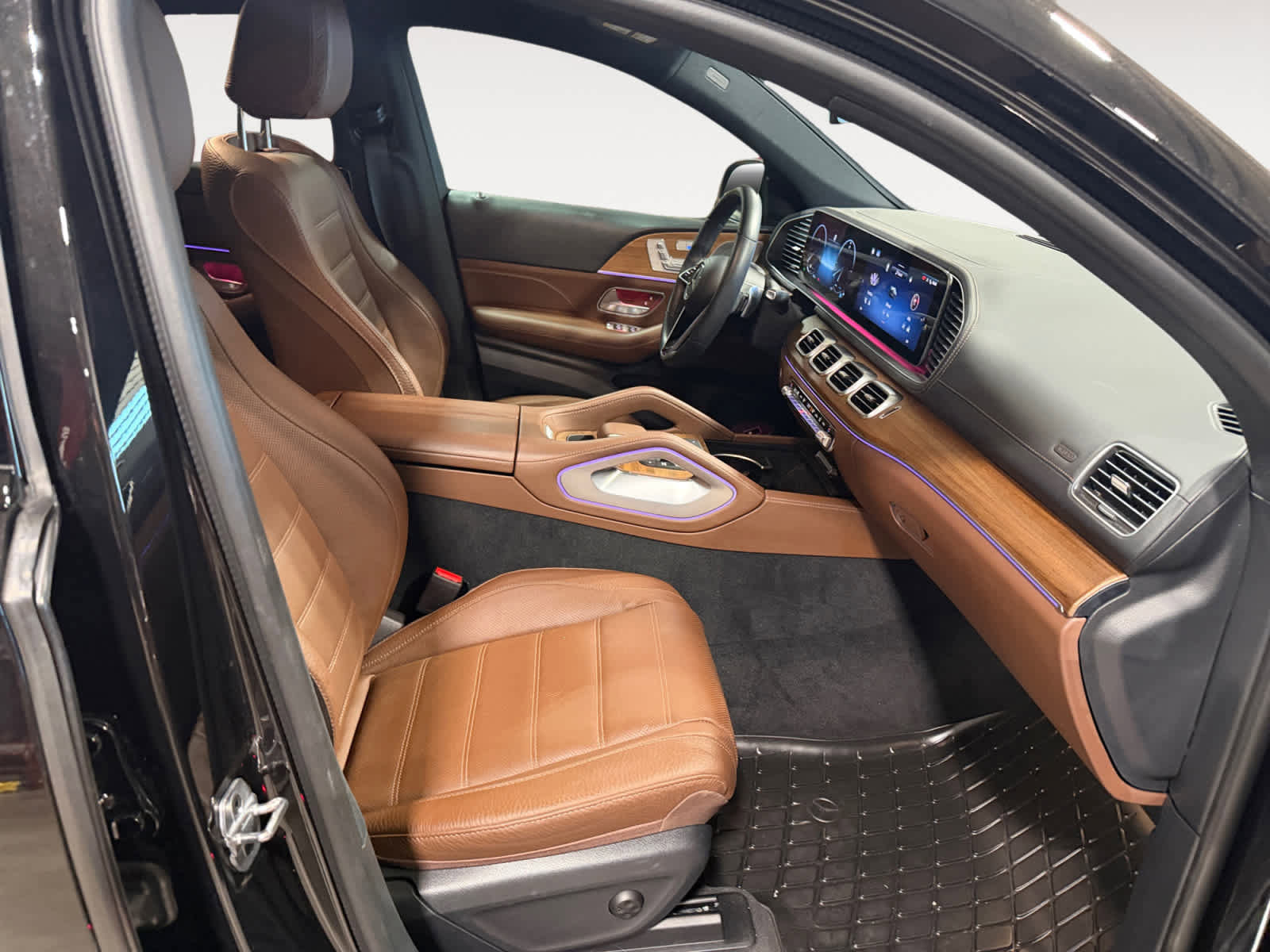 Used 2025 Mercedes-Benz GLE 450 4MATIC Coupe image 16