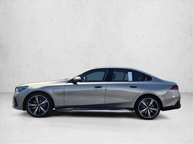 New 2026 BMW 550e xDrive AWD/4WD image 5
