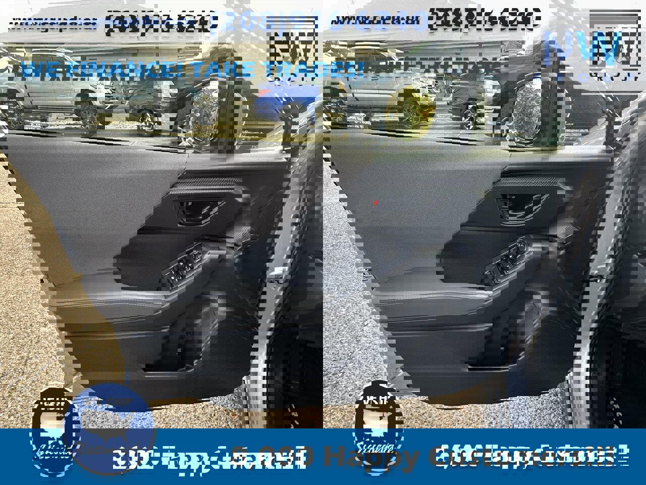 Used 2024 Subaru Crosstrek 2.0i Premium image 25