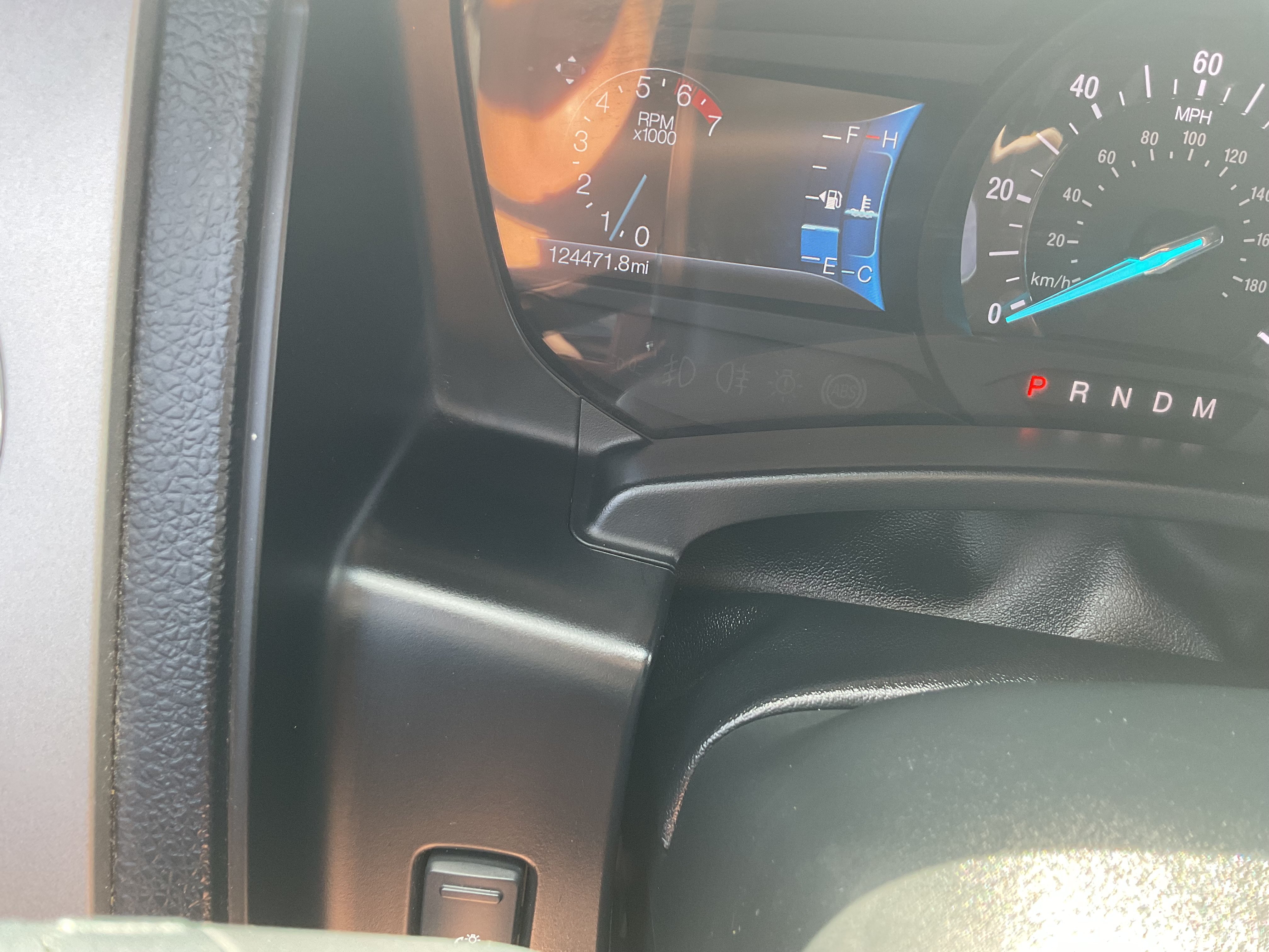 Used 2016 Ford Expedition EL XLT w/ Equipment Group 202A AWD/4WD image 12